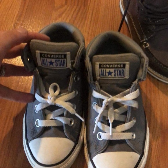 Boys converse - Picture 2 of 3